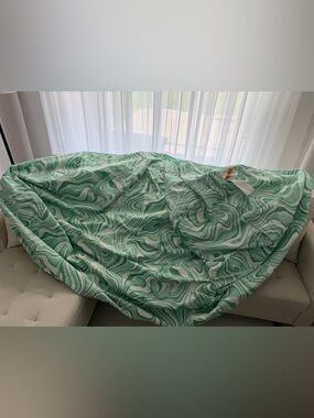 Big Joe xxl Groovy Green Plush Cover